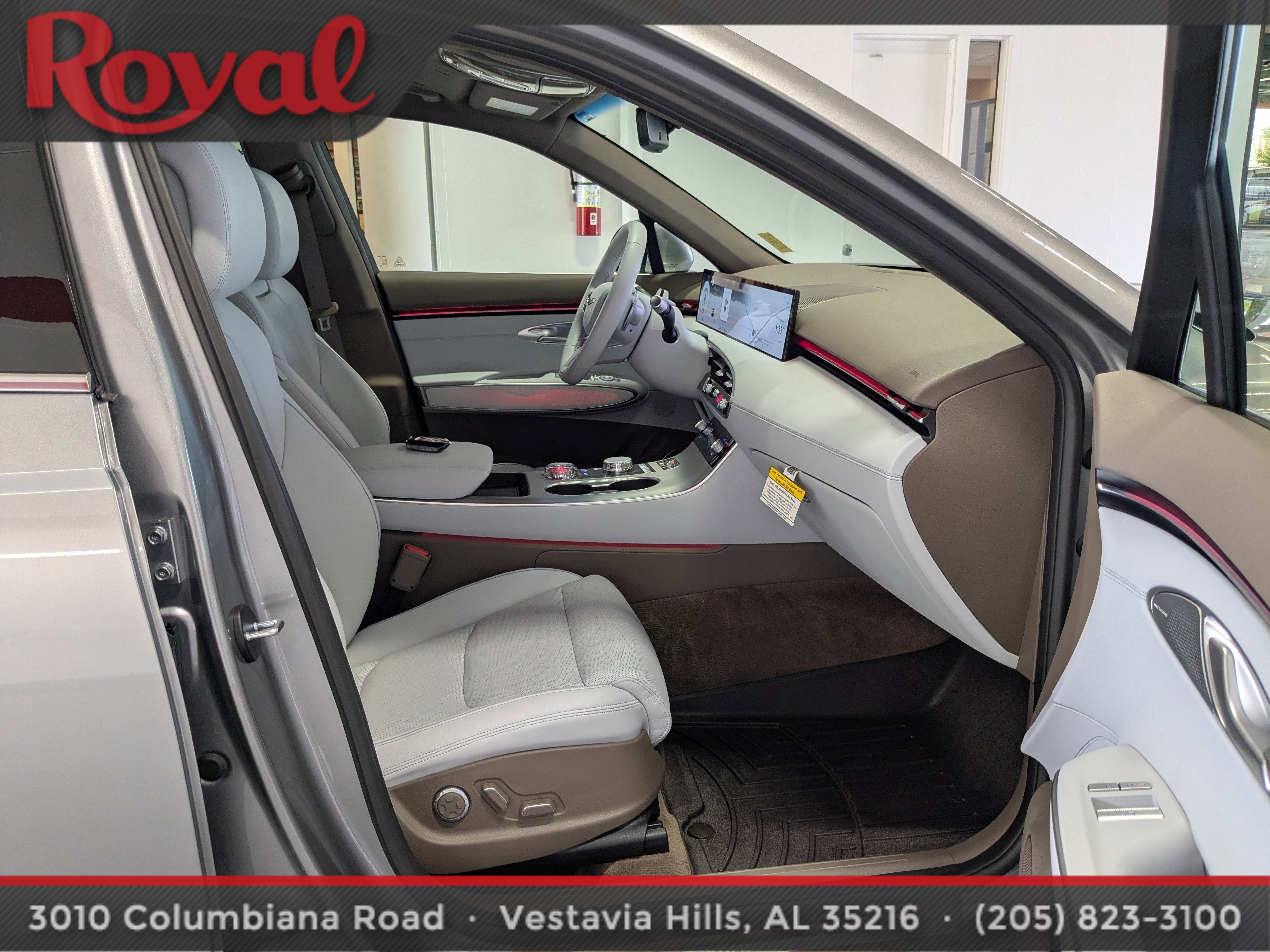 Used 2026 Genesis GV70 2.5T Advanced AWD/4WD image 8