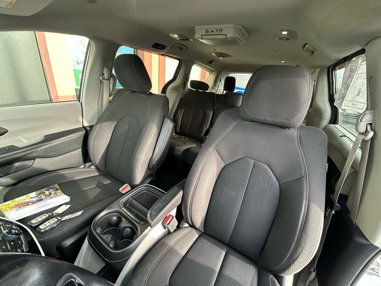 Used 2019 Chrysler Pacifica Touring Plus w/ Tire & Wheel Group image 10