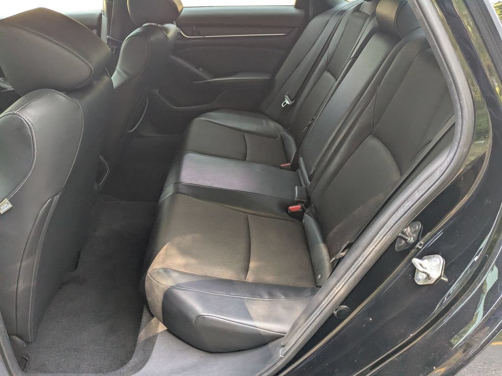 Used 2018 Honda Accord Sport image 26