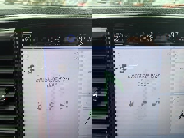 Used 2021 Chrysler Pacifica Touring w/ Uconnect Theater Family Group image 16