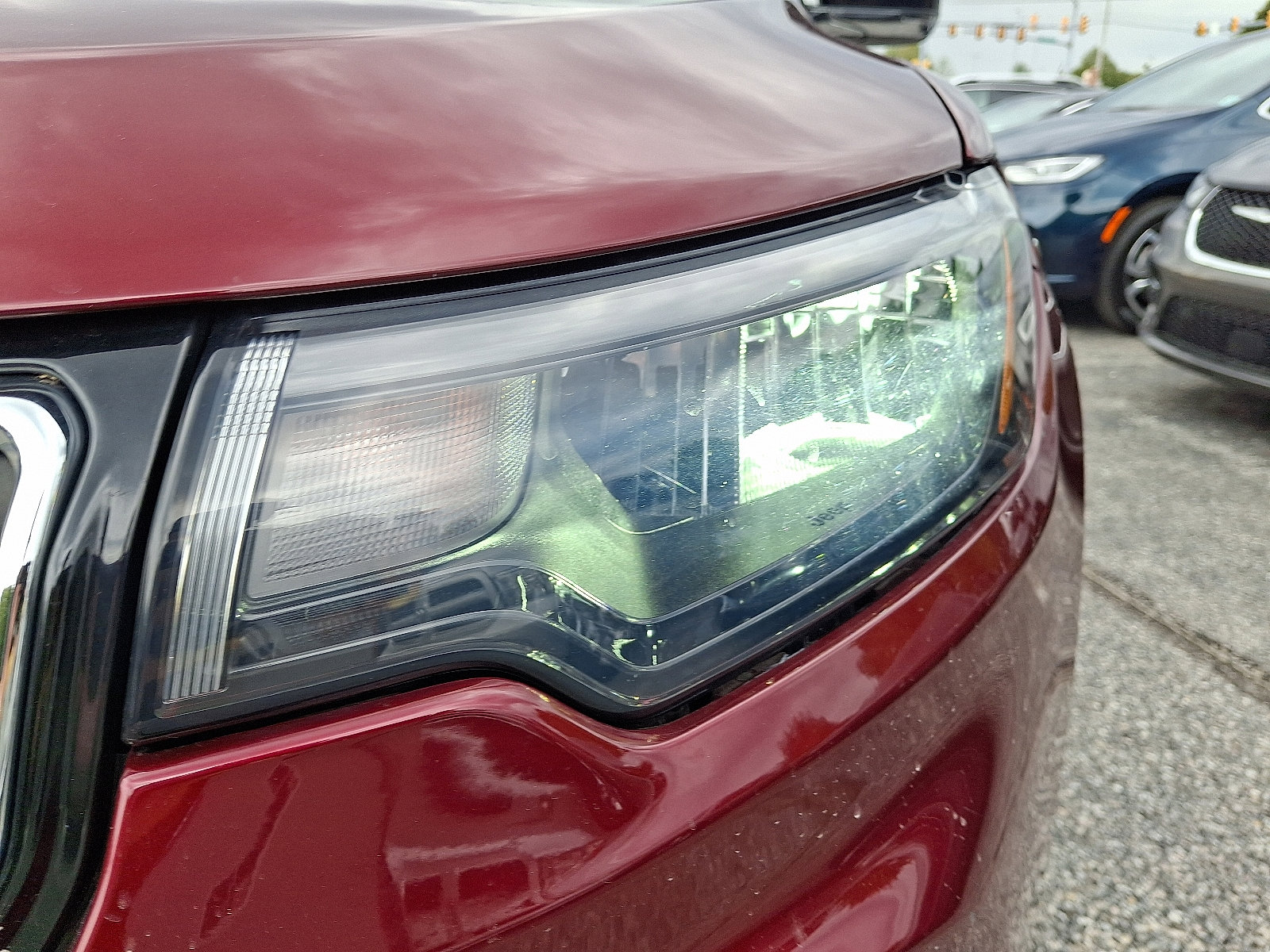 Used 2022 Jeep Compass Limited image 11