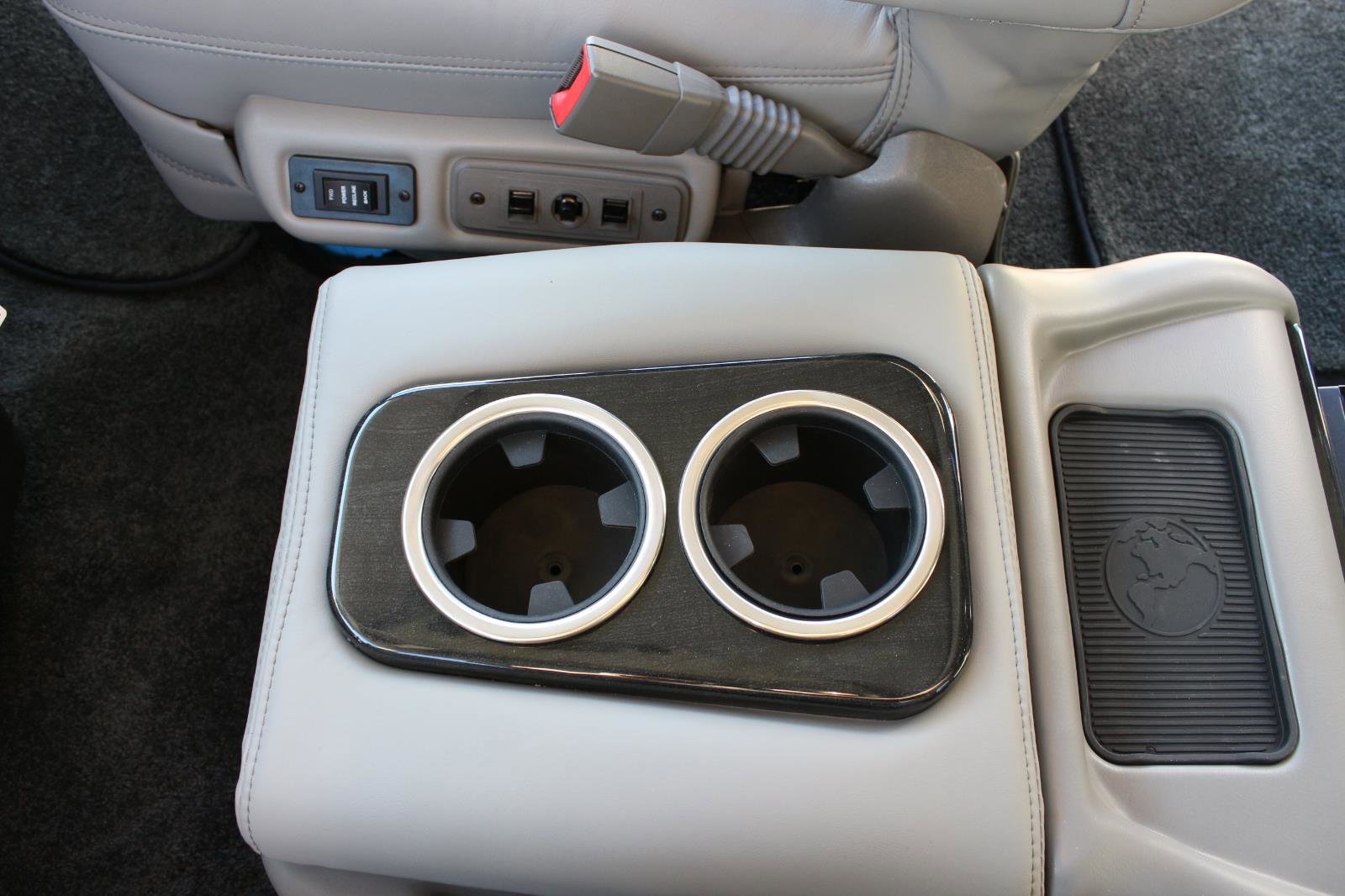 New 2025 Chevrolet Express 2500 RWD 2500 155 w/ Driver Convenience Package image 30