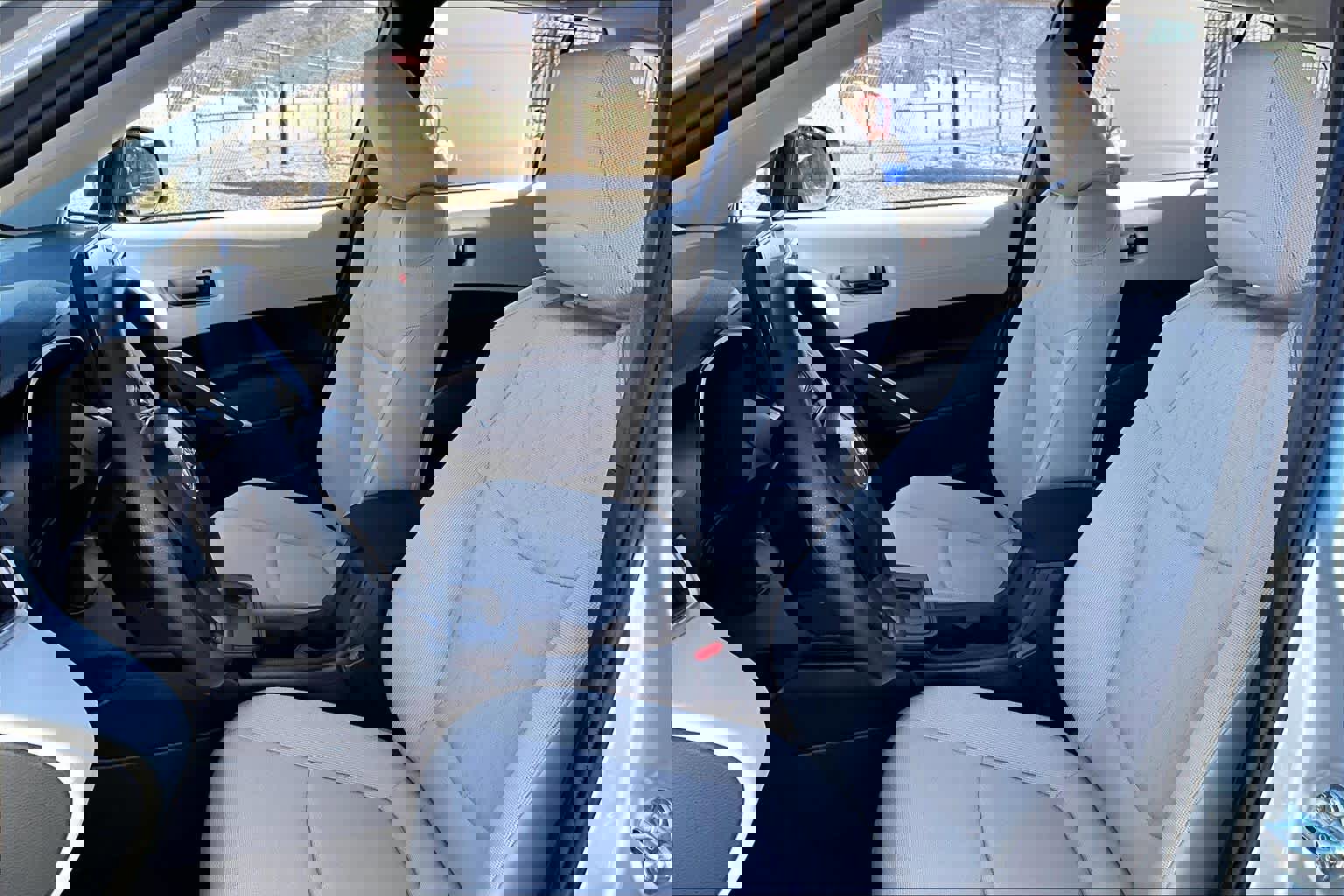 Used 2026 Toyota Corolla Cross L image 9