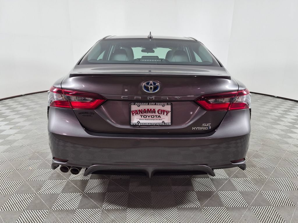 Used 2021 Toyota Camry SE FWD image 4