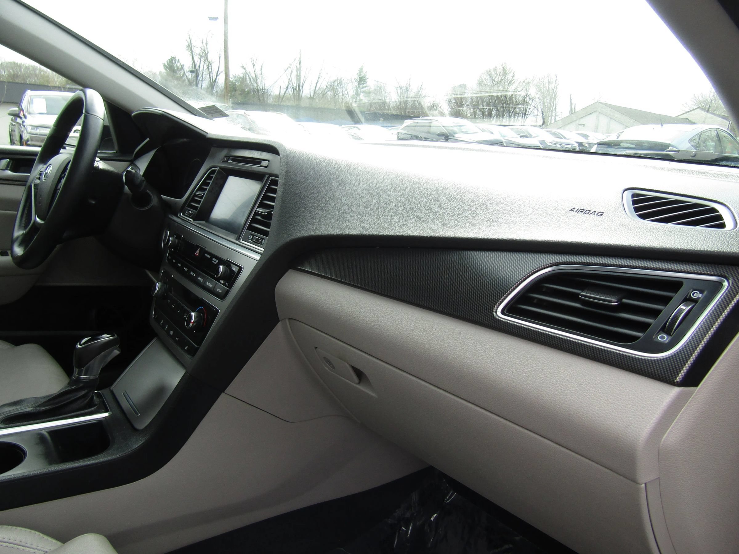 Used 2016 Hyundai Sonata Sport w/ Option Group 1V FWD image 14