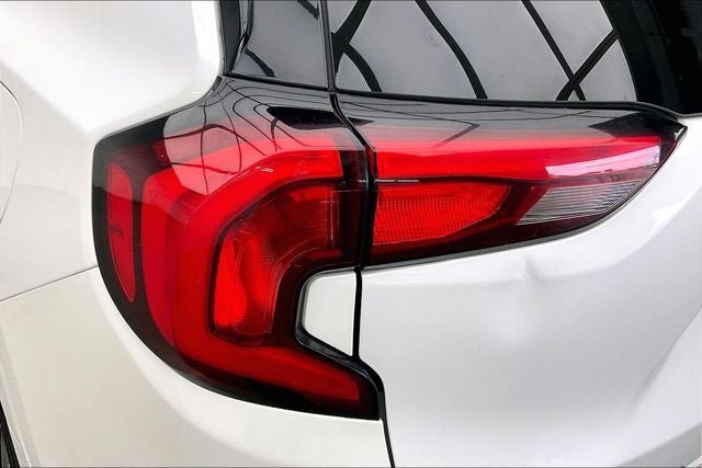 Used 2020 GMC Terrain Denali w/ GMC Pro Grade Package AWD/4WD image 27