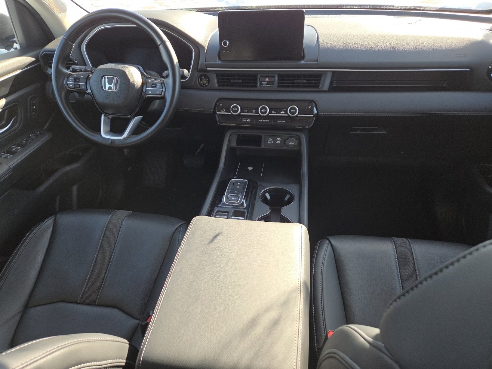 Used 2025 Honda Pilot EX-L image 24