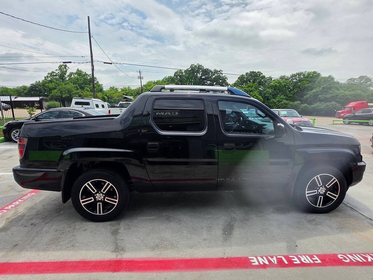 Used 2014 Honda Ridgeline Sport image 17