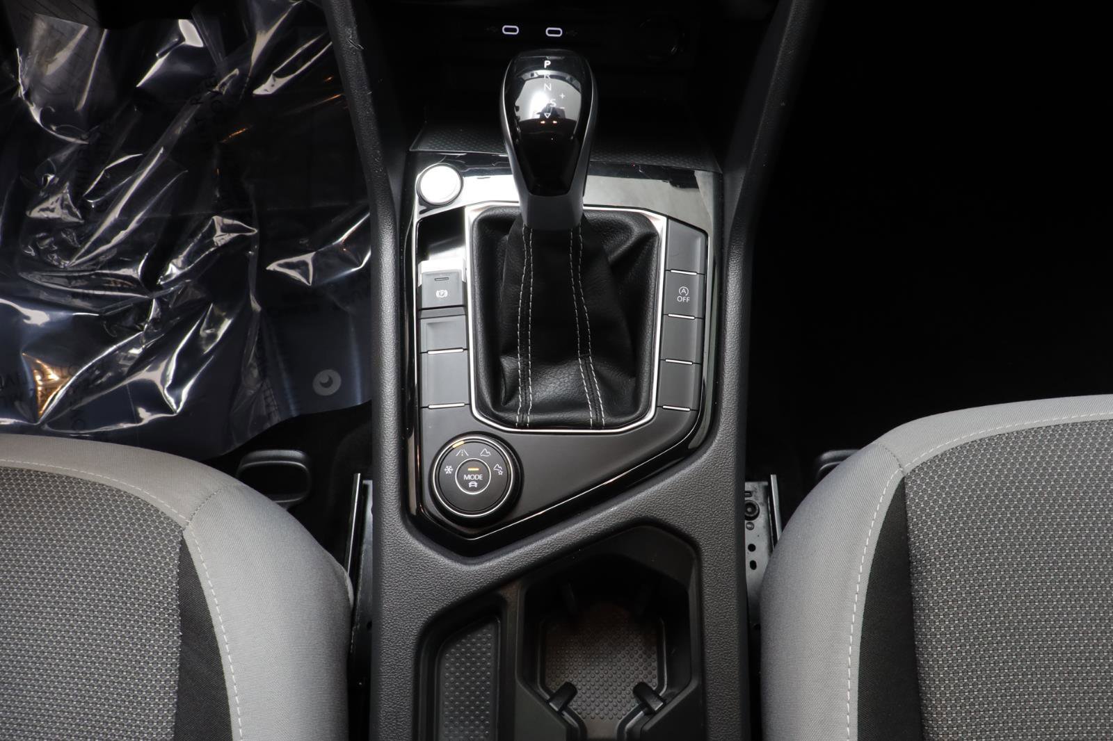 Certified 2024 Volkswagen Taos S image 12