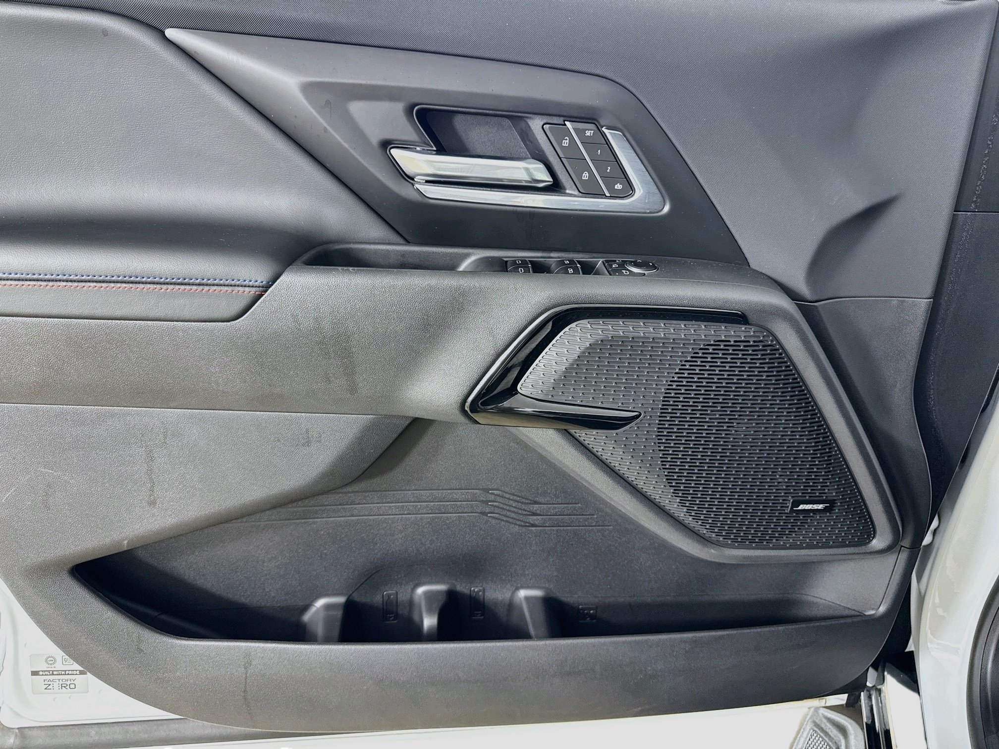 Used 2025 Chevrolet Silverado EV RST AWD/4WD image 20