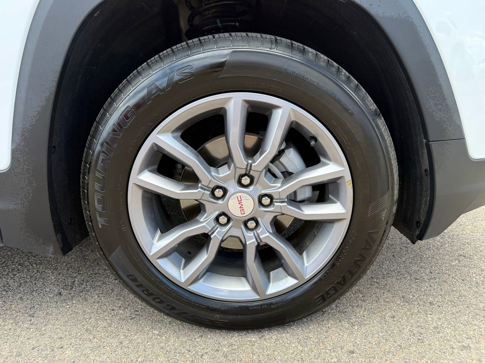 Used 2024 GMC Terrain SLT AWD/4WD image 41