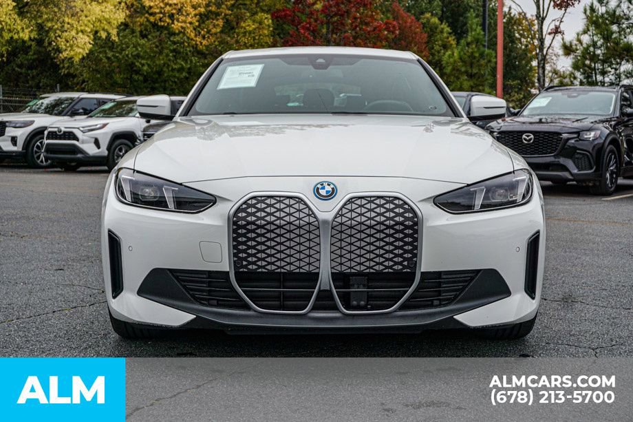 Used 2025 BMW i4 eDrive40 image 10