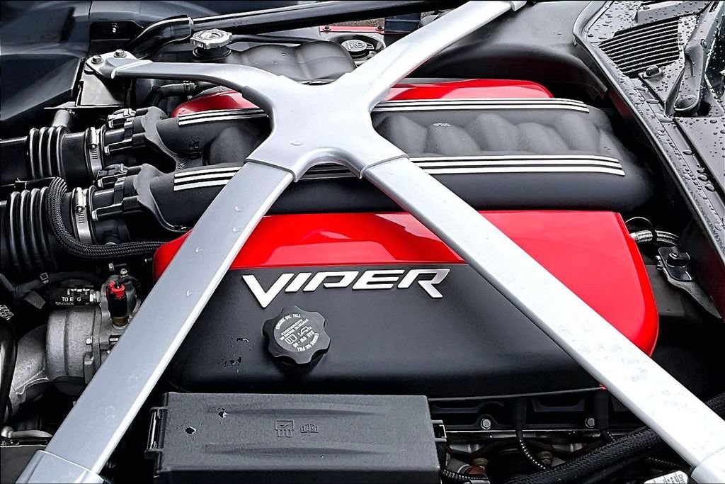 Used 2013 SRT Viper GTS RWD image 19