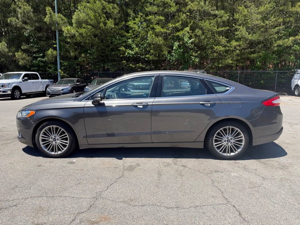 Used 2015 Ford Fusion SE w/ Equipment Group 202A FWD image 4