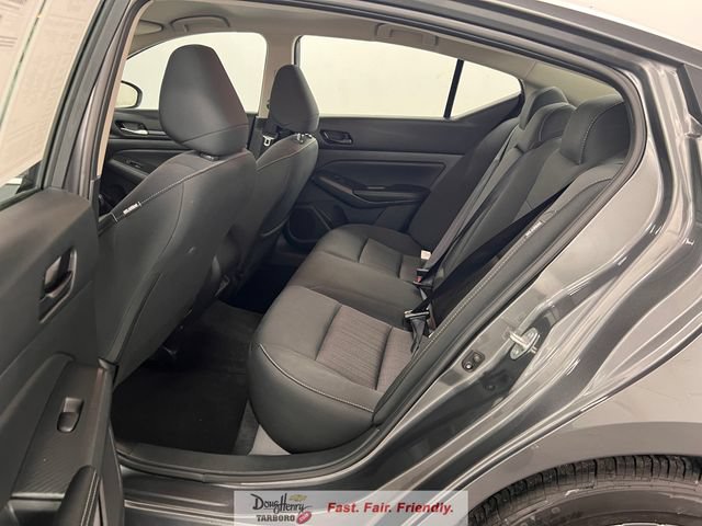 Used 2025 Nissan Altima 2.5 SV FWD image 34