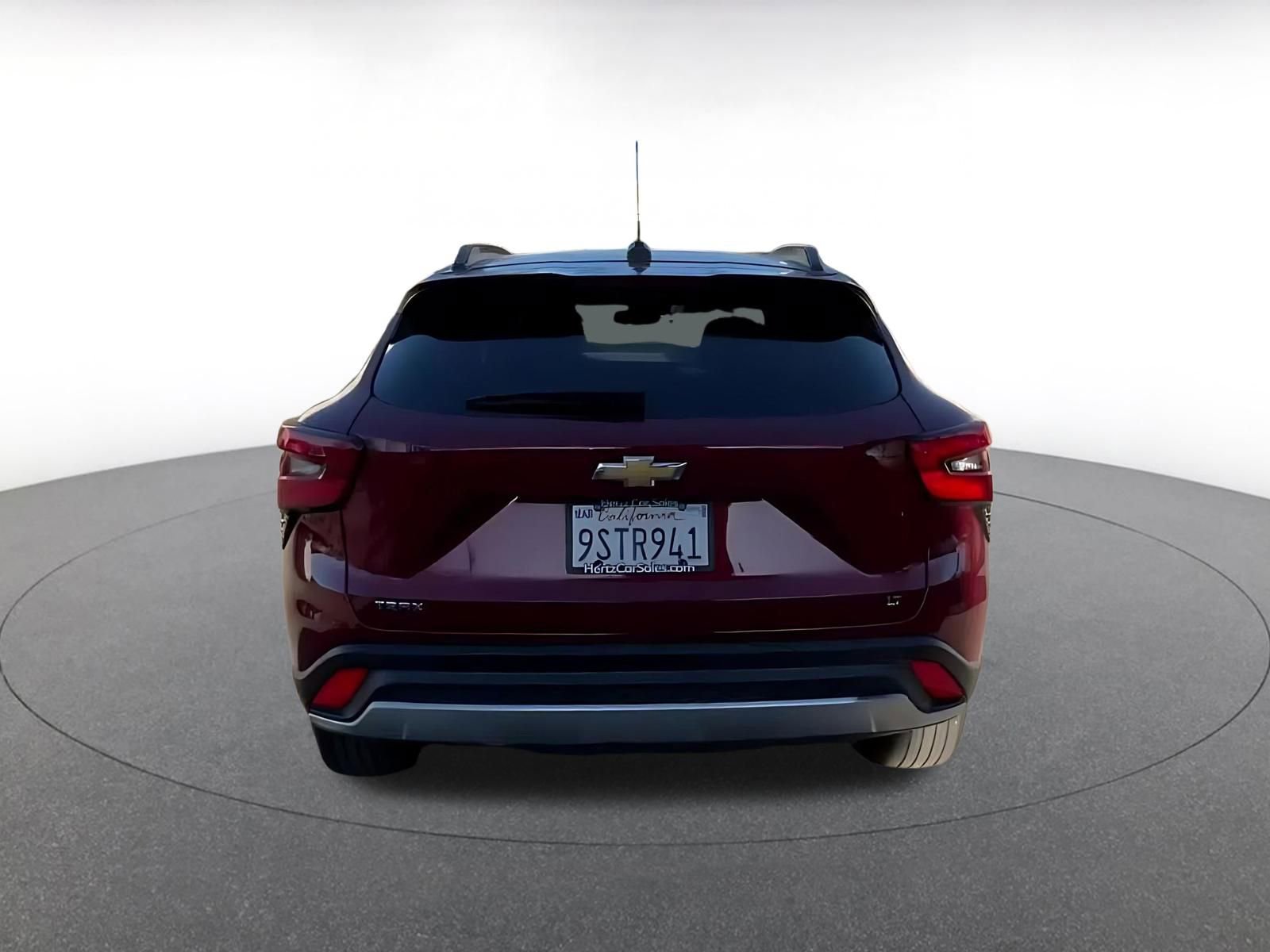 Used 2025 Chevrolet Trax LT image 12