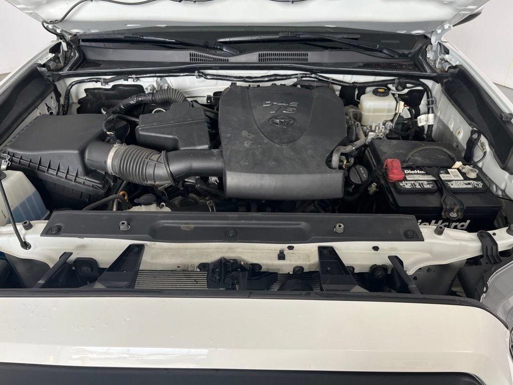 Used 2019 Toyota Tacoma TRD Pro AWD/4WD image 9
