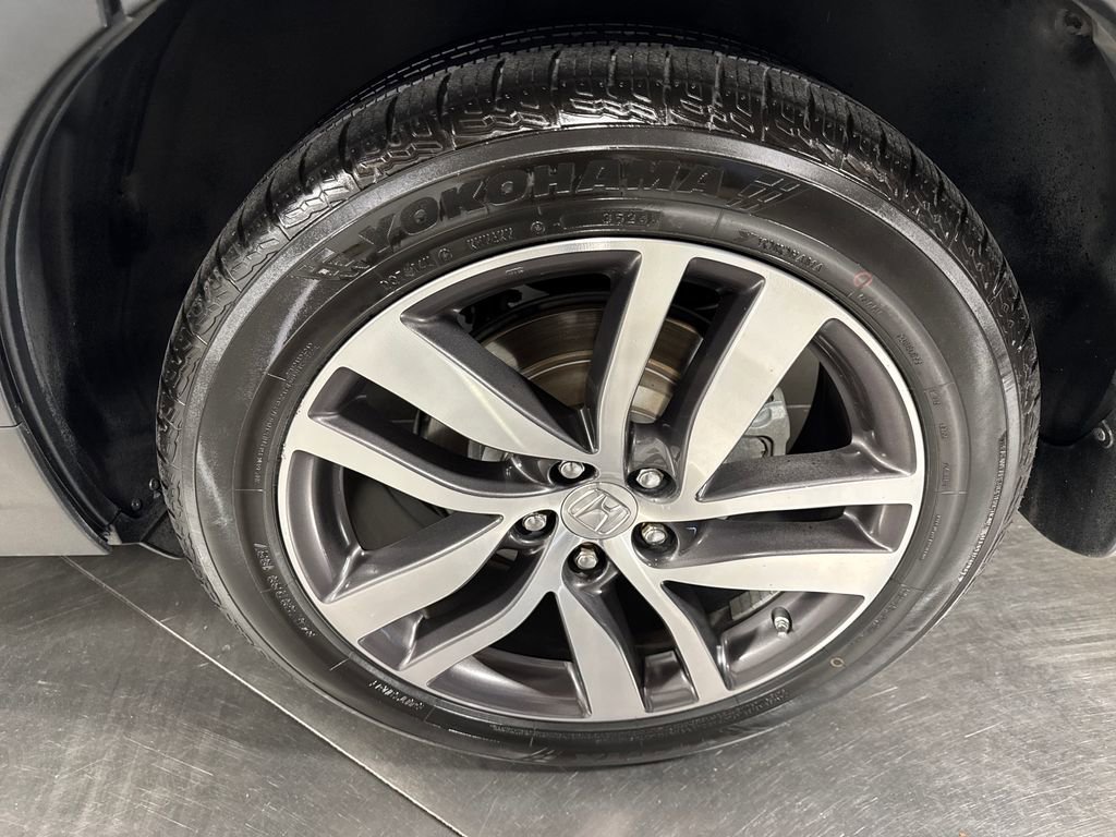 Used 2016 Honda Pilot Elite image 12