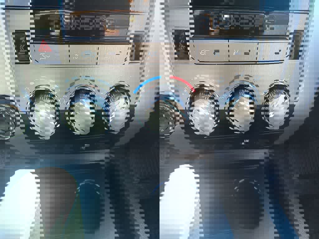 Used 2019 Toyota Tundra SR5 w/ TRD Off Road Package image 18