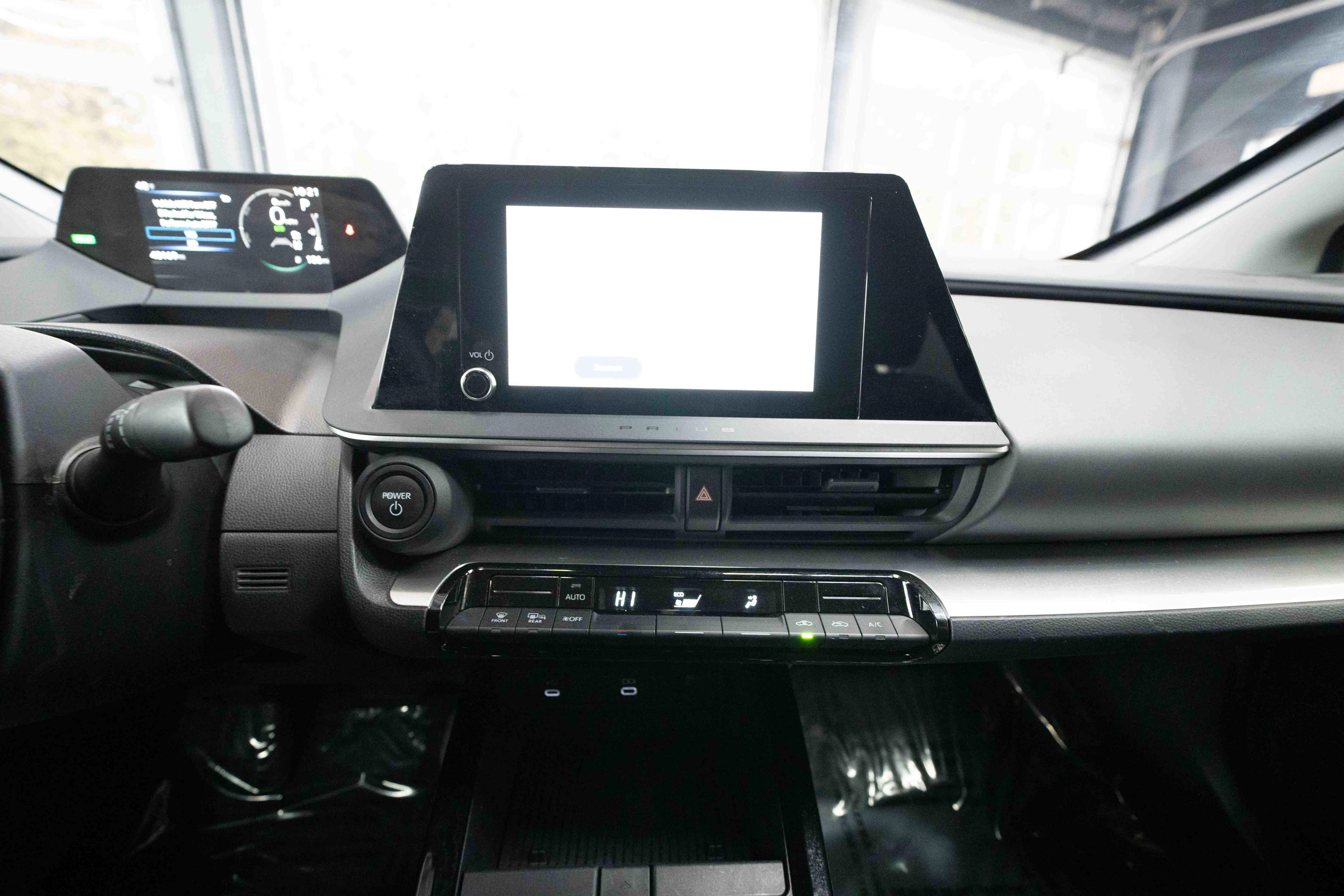 Certified 2024 Toyota Prius LE image 18