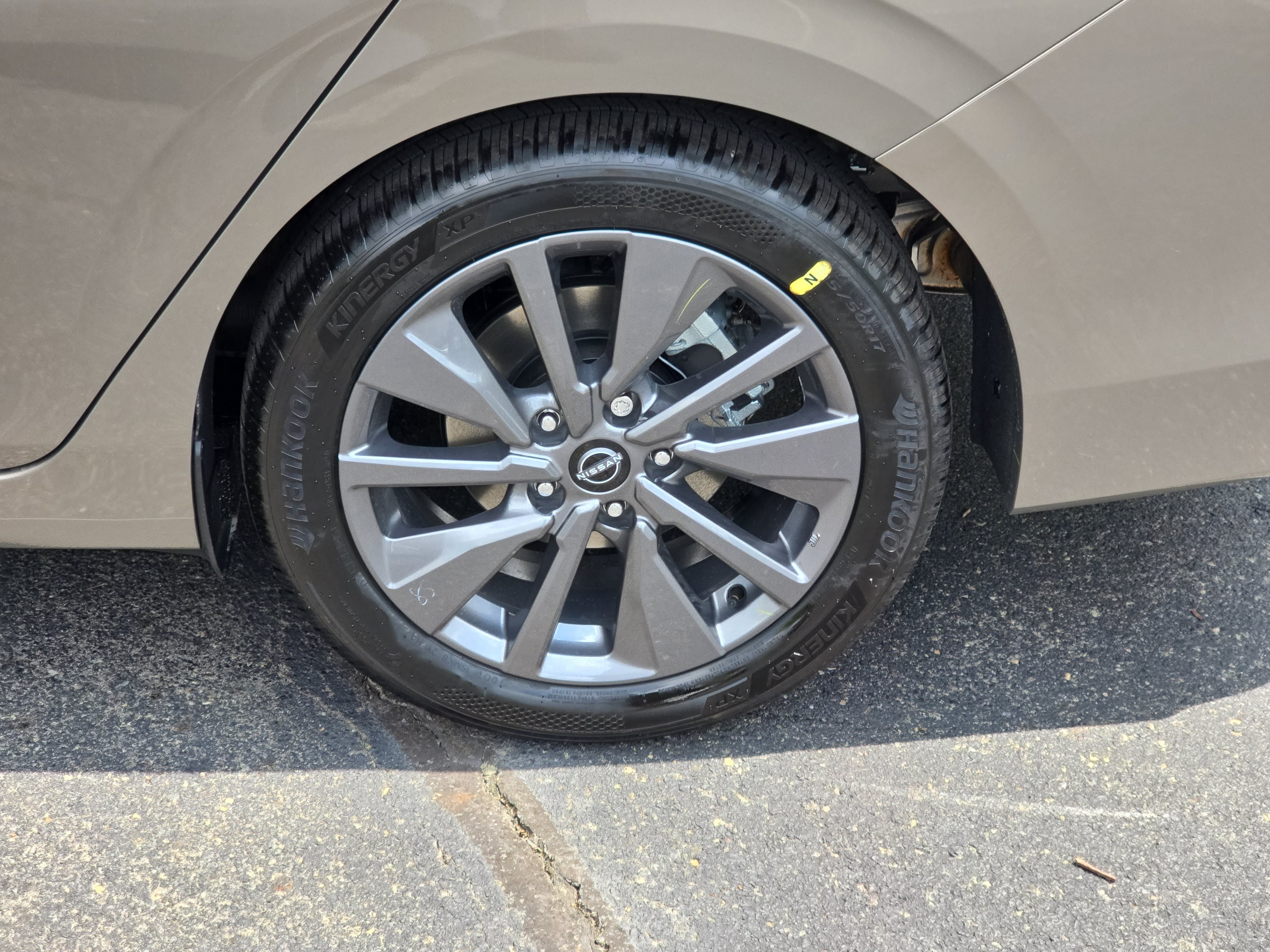 New 2027 Nissan Sentra SL w/ Floor Mat Package FWD image 35