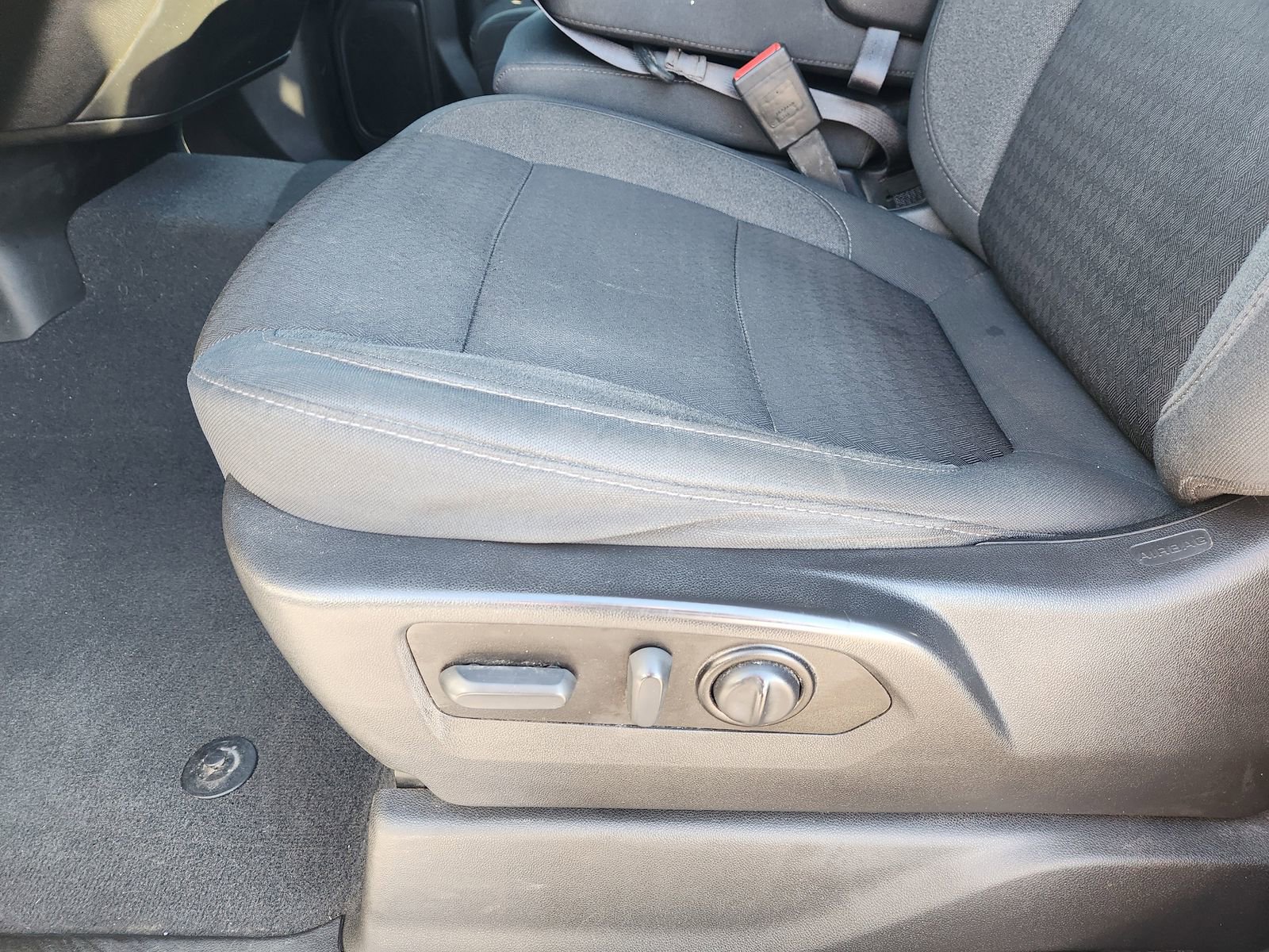 Used 2022 GMC Sierra 2500 SLE w/ SLE Convenience Package image 29