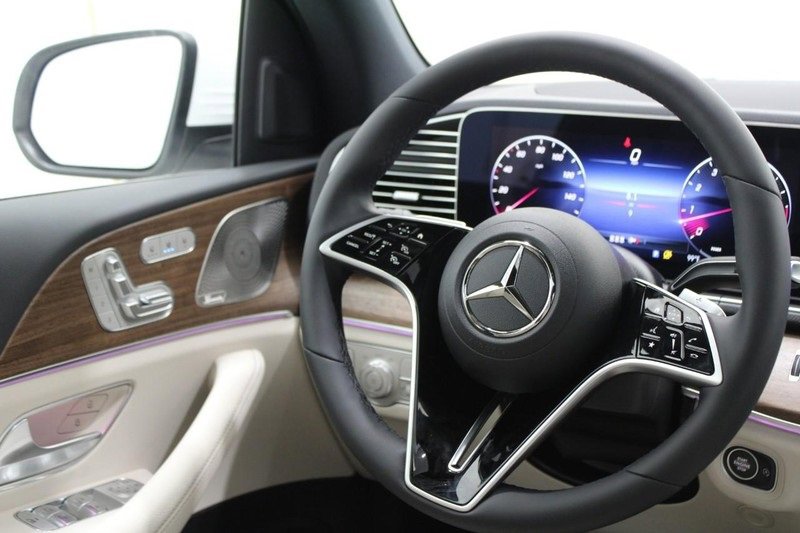 New 2025 Mercedes-Benz GLE 580 4MATIC image 8
