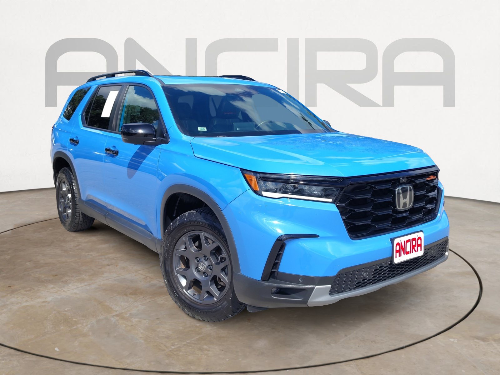 Used 2024 Honda Pilot TrailSport image 4
