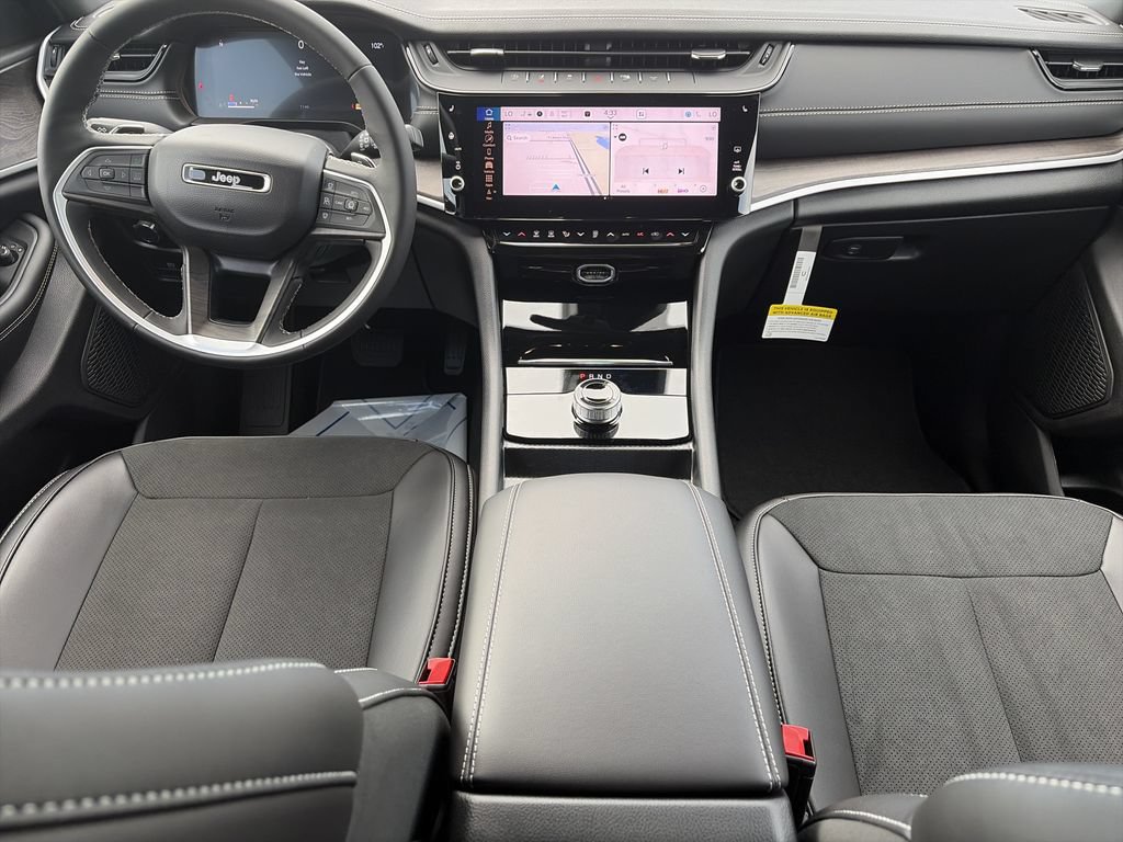 New 2026 Jeep Grand Cherokee Altitude RWD image 13