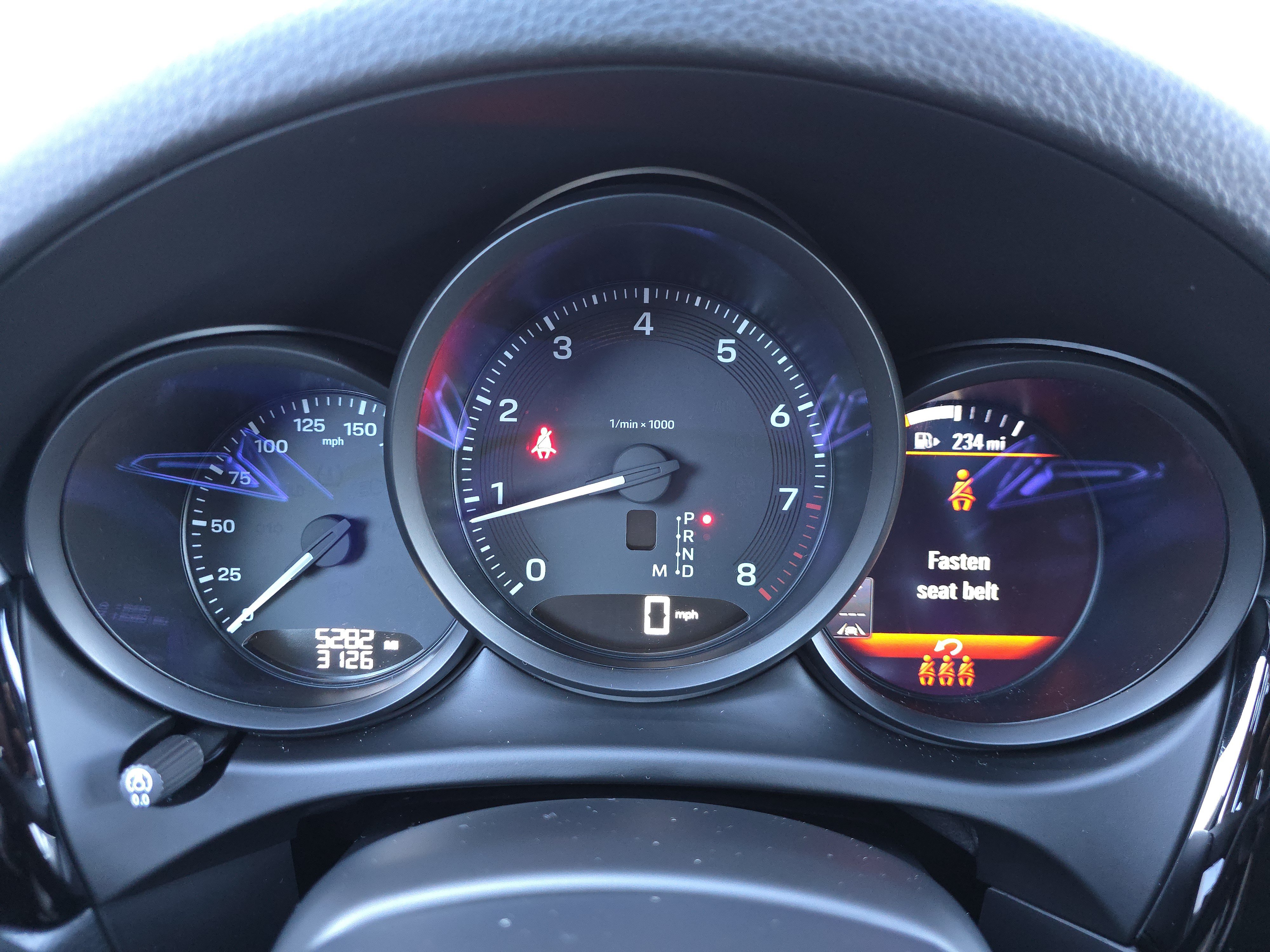 Certified 2025 Porsche Macan AWD/4WD image 20