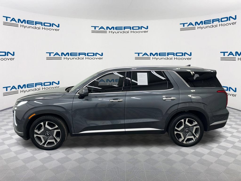 Used 2025 Hyundai Palisade SEL FWD image 2