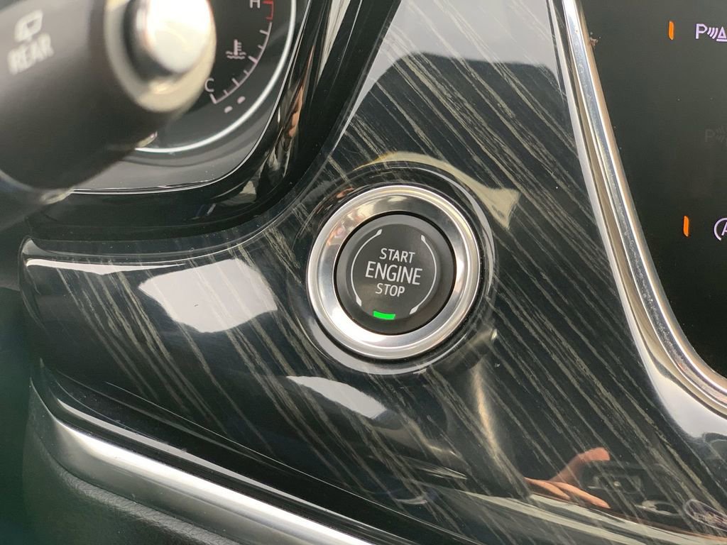 Used 2023 Cadillac XT6 Premium Luxury image 14