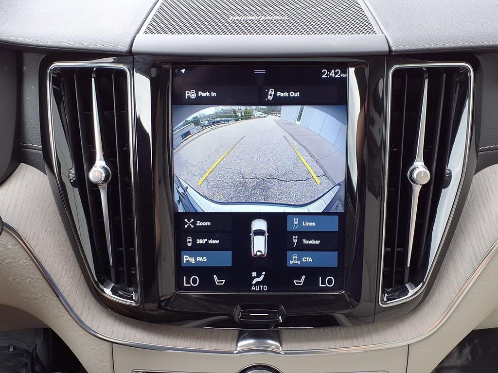 Used 2020 Volvo XC60 T6 Inscription AWD/4WD image 17