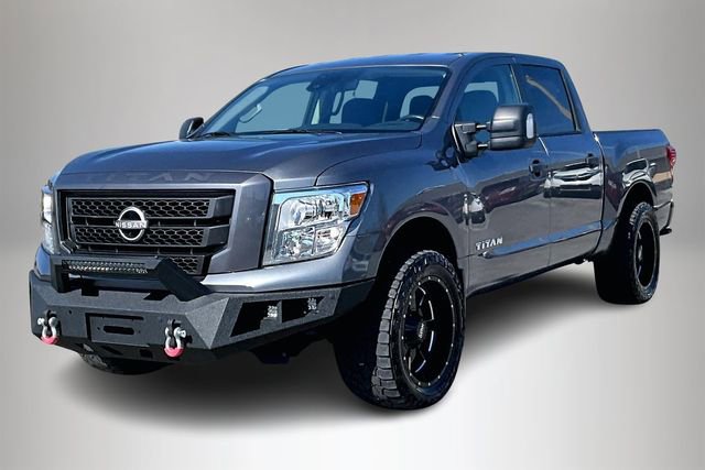Used 2024 Nissan Titan SV w/ SV Convenience Package image 2