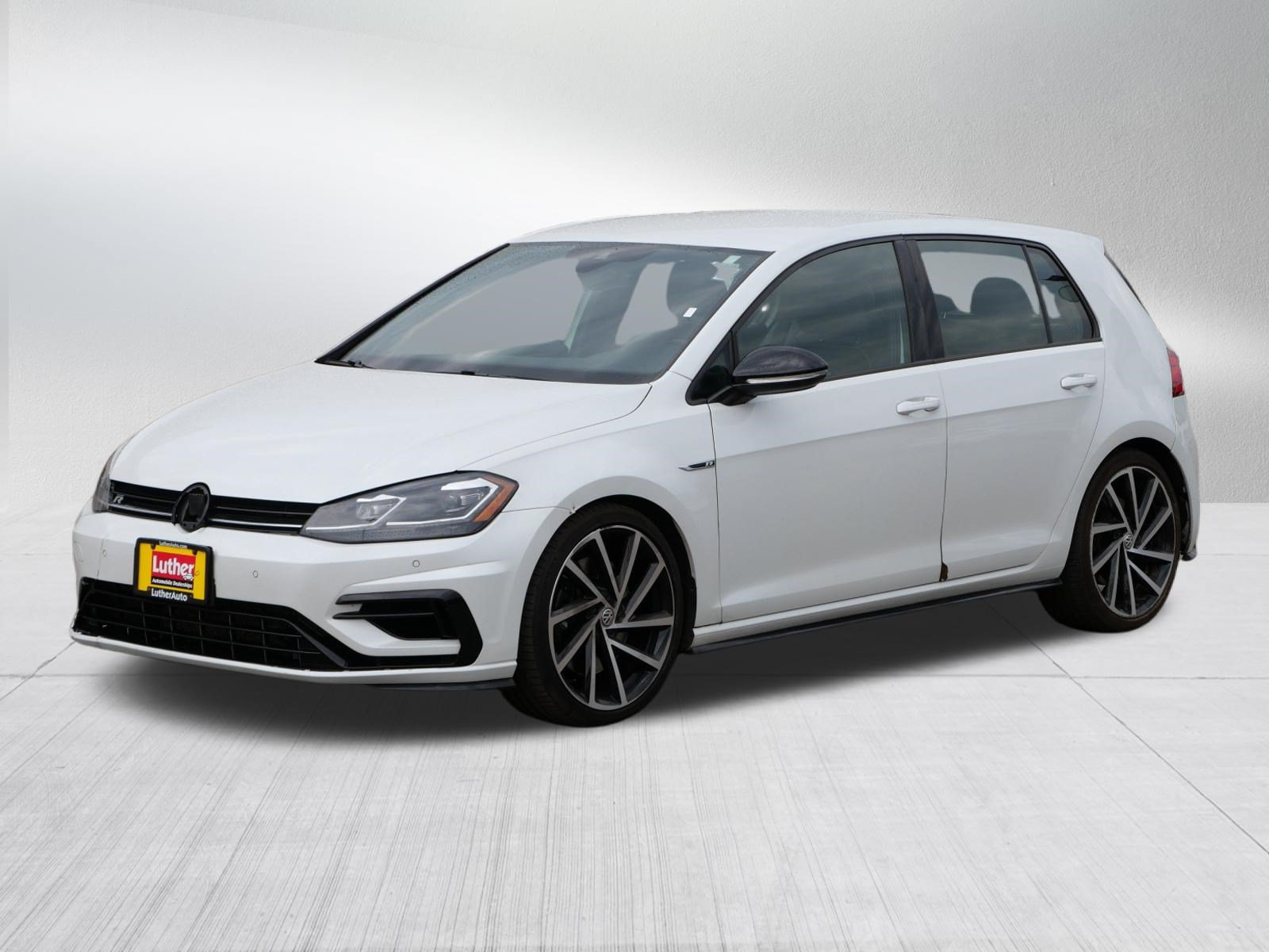 Used 2018 Volkswagen Golf R 4-Door AWD/4WD image 3