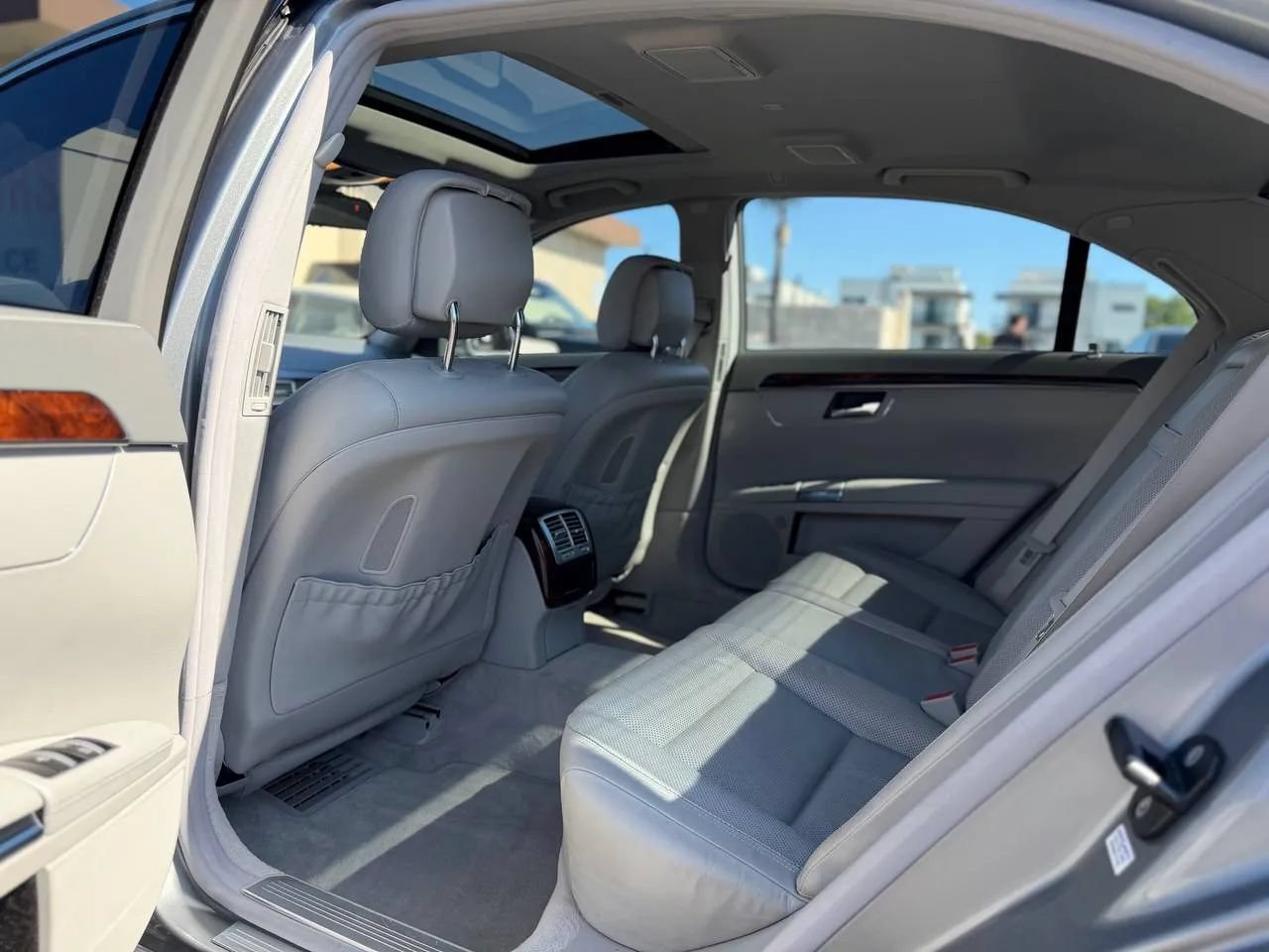 Used 2012 Mercedes-Benz S 550 image 26