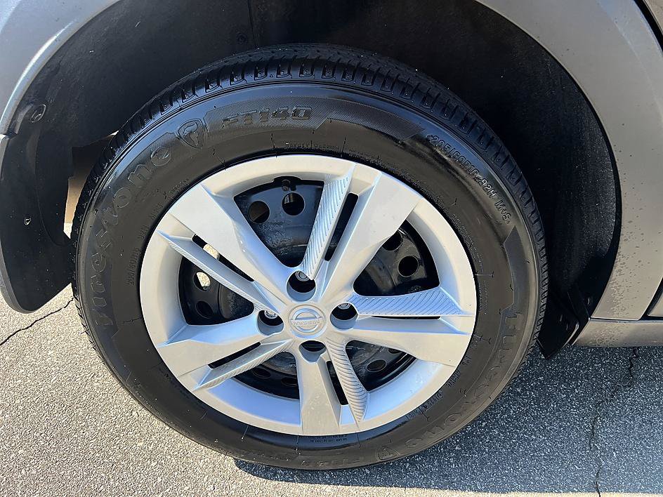 Certified 2025 Nissan Kicks Play S FWD image 11