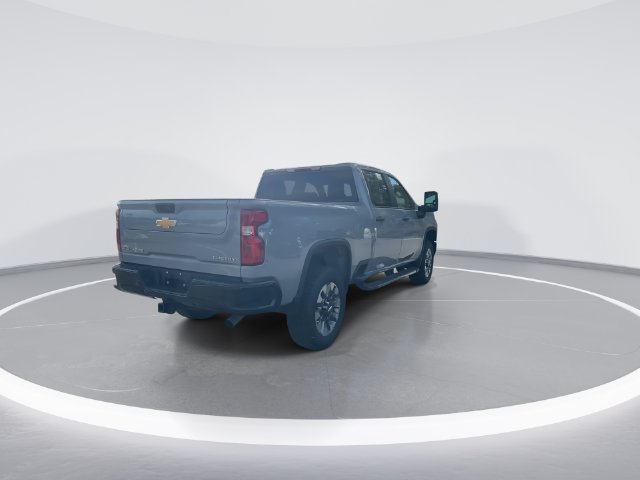 Used 2024 Chevrolet Silverado 2500 Custom AWD/4WD image 7