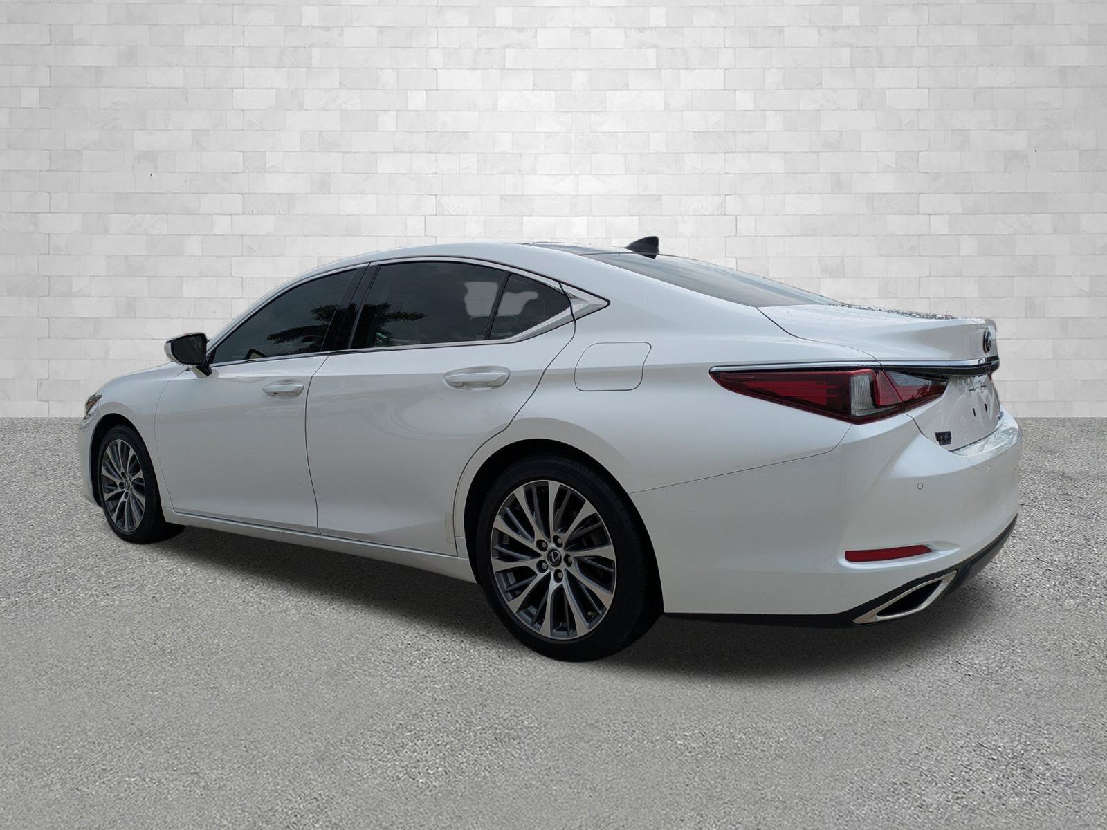 Used 2019 Lexus ES 350 w/ Accessory Package 2 FWD image 4