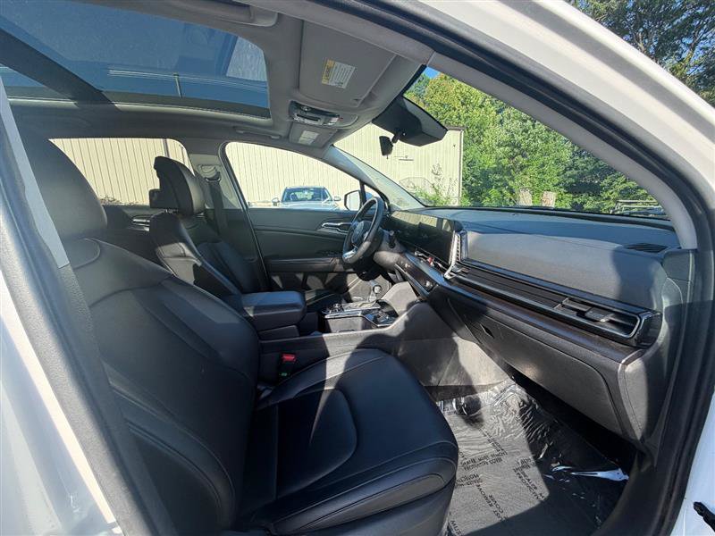 Used 2025 Kia Sportage EX w/ Premium Package FWD image 13