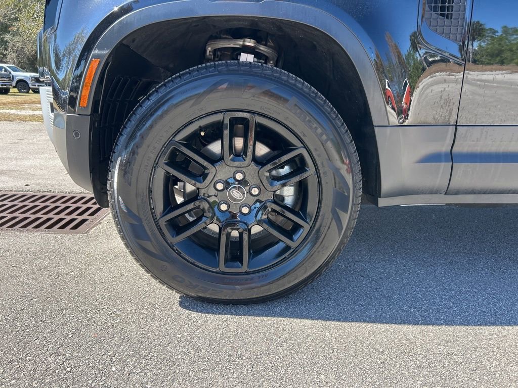 Used 2025 Land Rover Defender 110 S image 52