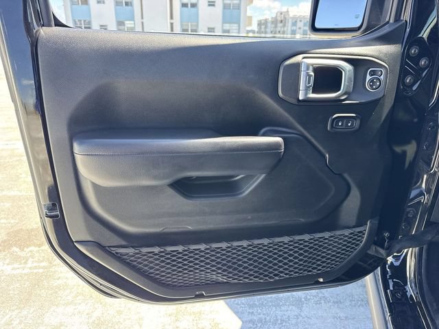 Used 2020 Jeep Wrangler Unlimited Rubicon AWD/4WD image 13