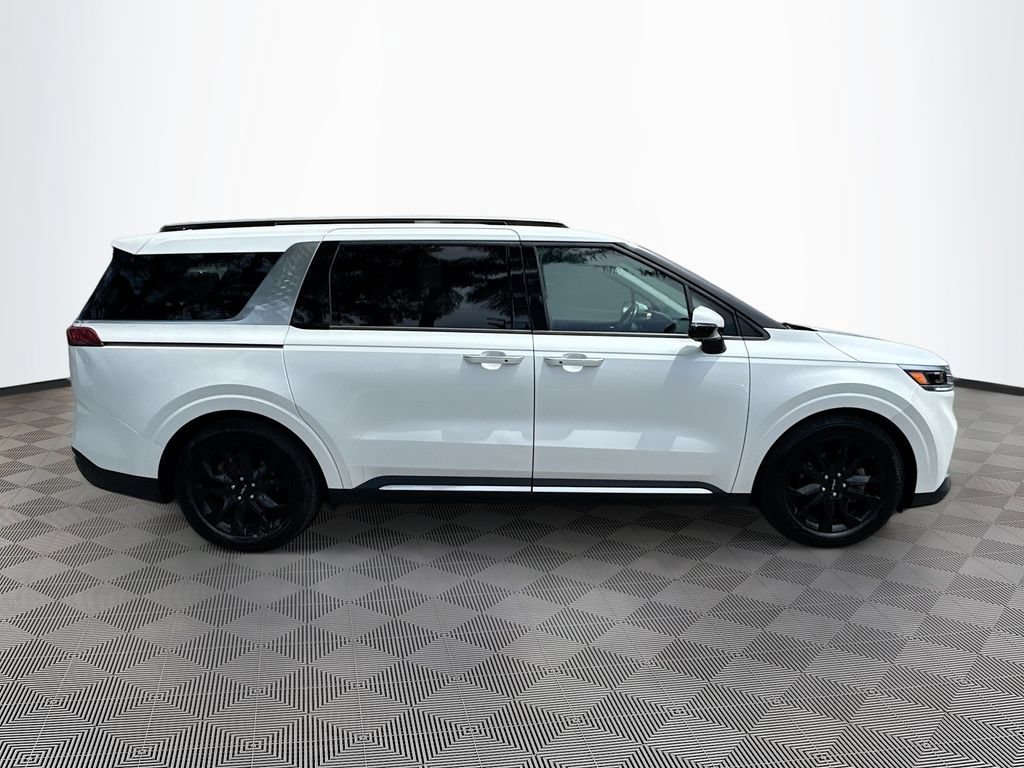 Used 2022 Kia Carnival SX Prestige FWD image 5