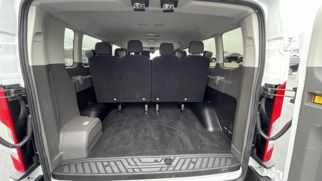 Used 2023 Ford Transit 350 XLT image 5