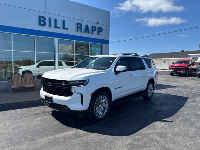 Used 2024 Chevrolet Suburban RST w/ Luxury Package AWD/4WD image 7