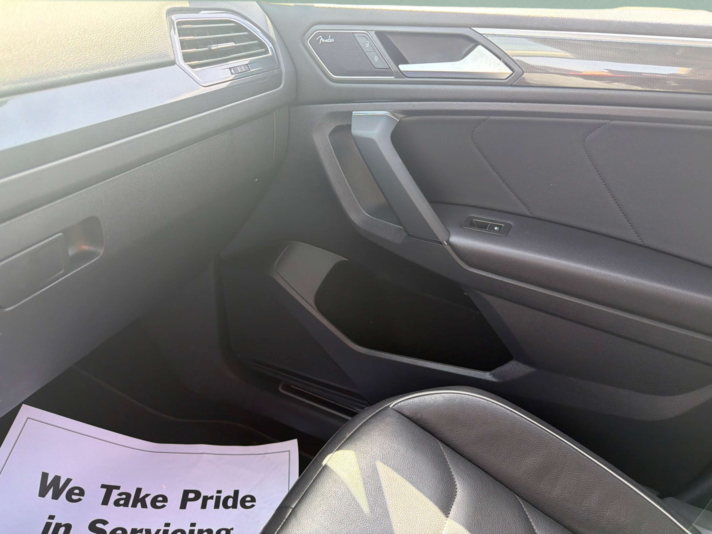 Used 2019 Volkswagen Tiguan SEL Premium AWD/4WD image 29