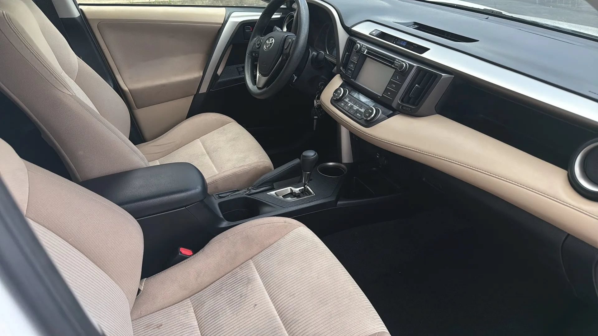 Used 2013 Toyota RAV4 XLE AWD/4WD image 17