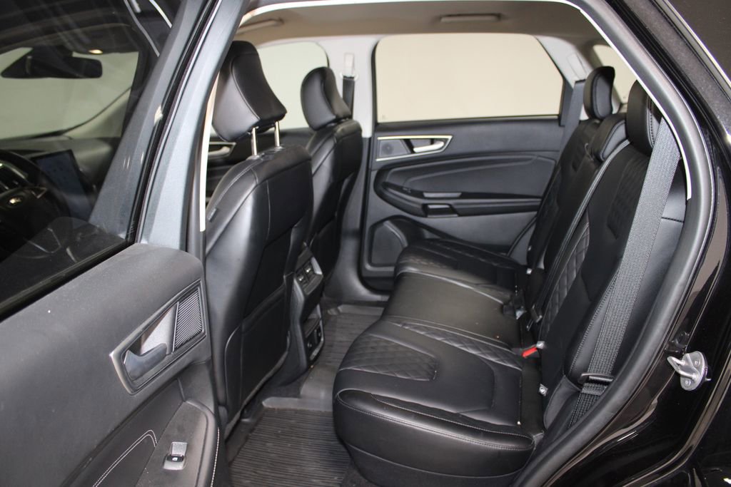 Used 2024 Ford Edge Titanium AWD/4WD image 18