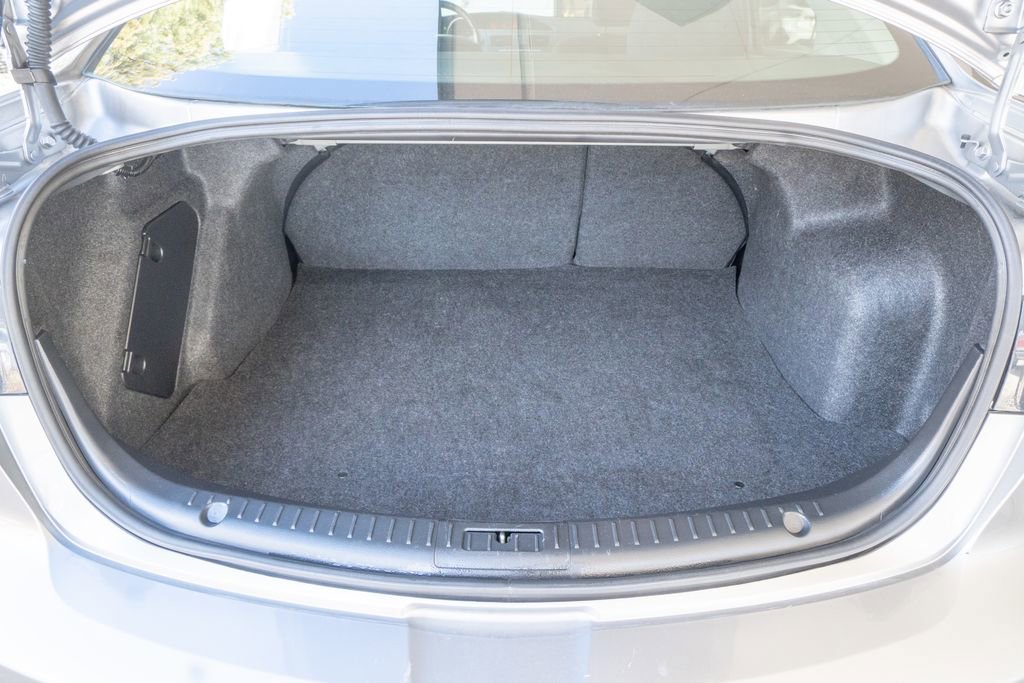 Used 2011 MAZDA MAZDA3 i Touring image 19