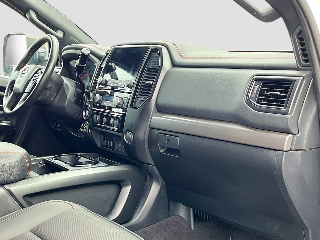 Used 2023 Nissan Titan PRO-4X AWD/4WD image 30